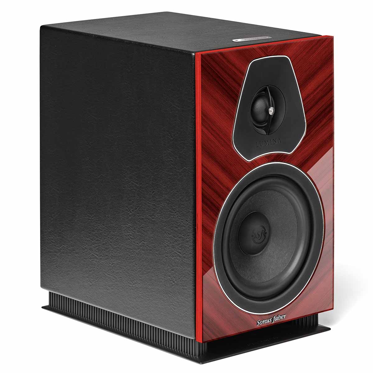 Sonus Faber Lumina II Amator bookshelf speakers in Red High Gloss