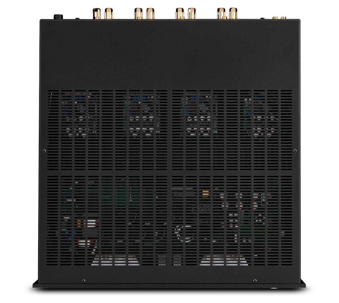 McIntosh MI254 4-channel Class D power amplifier top view