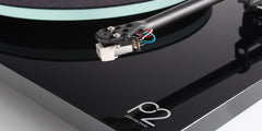 Rega Planar 2 Turntable - Rega-Audio-Exchange