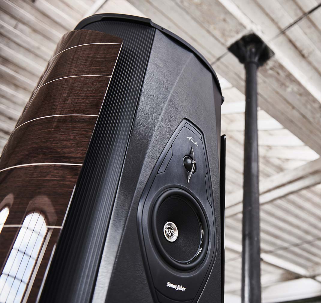 Sonus Faber Aida floorstanding speaker in Wenge high-gloss finish, angled front view