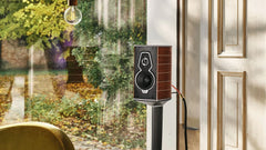 Sonus Faber Guarneri G5 bookshelf speaker in Wenge Wood on dedicated stand