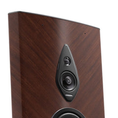 Sonus Faber Stradivari G2 in Wenge Wood with front driver and DAD tweeter detail