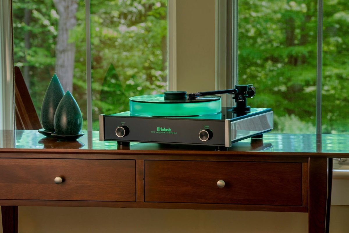 McIntosh MT5 Precision Turntable - McIntosh-Audio-Exchange