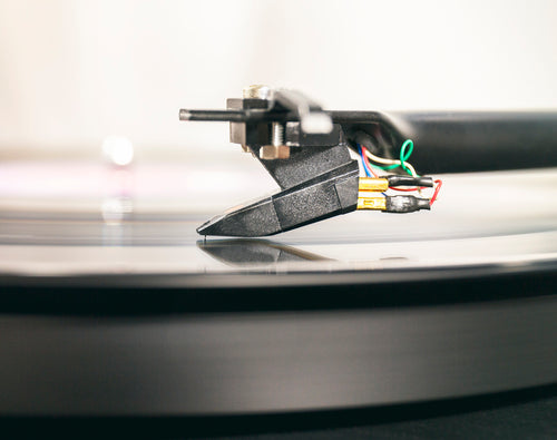 Image is of a moving magnet cartridge.
