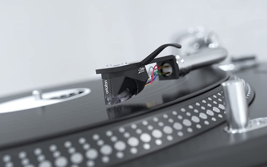 Ortofon 2M Silver Phono Cartridge Premounted on SH-4 Black Headshell - Ortofon-Audio-Exchange