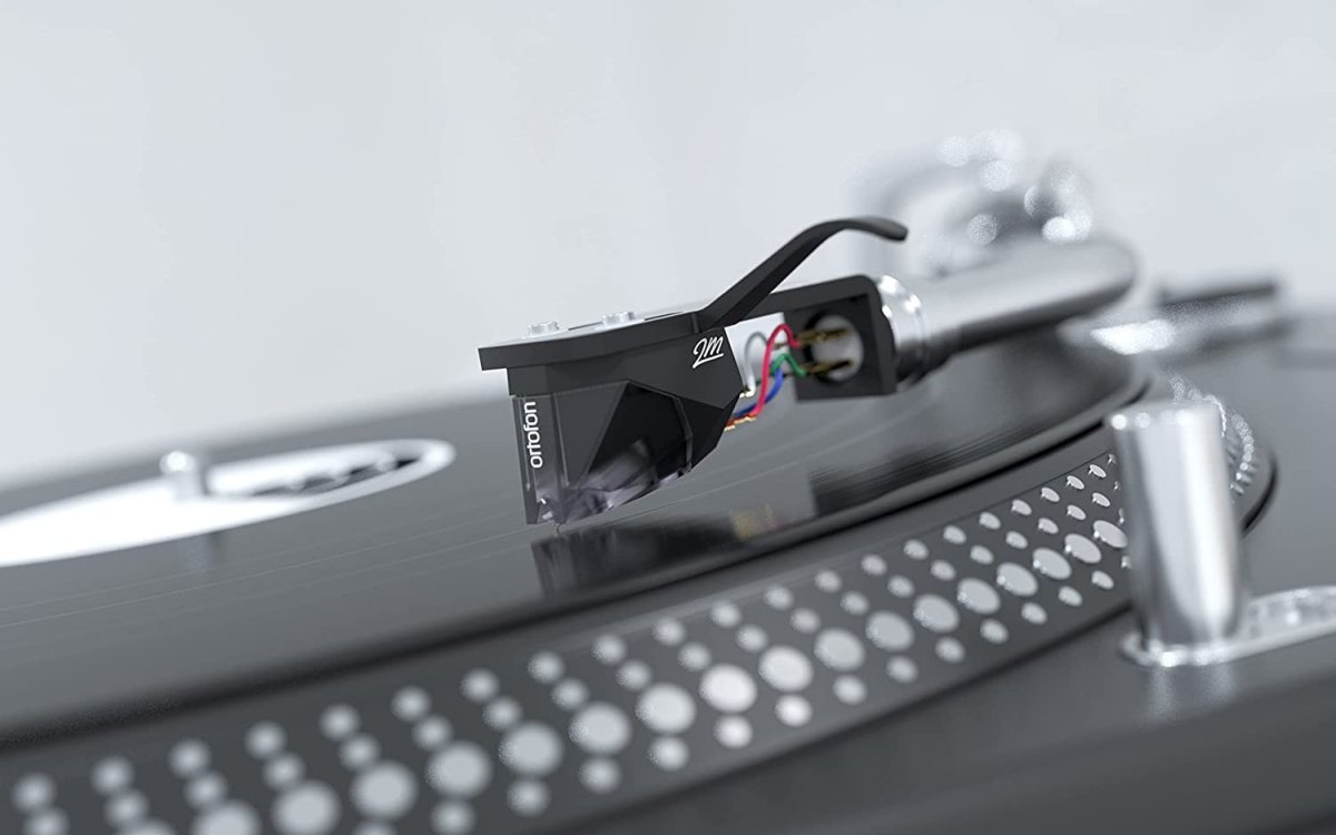 Ortofon 2M Silver Phono Cartridge Premounted on SH-4 Black Headshell - Open Box - Ortofon-Audio-Exchange