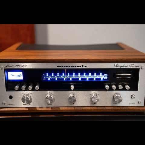 Marantz 2220B AM/FM Stereo Receiver w/ Wood Case & Original Box