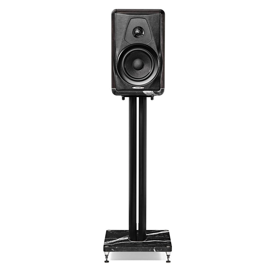 Sonus Faber Electa Amator III rear panel and reflex port