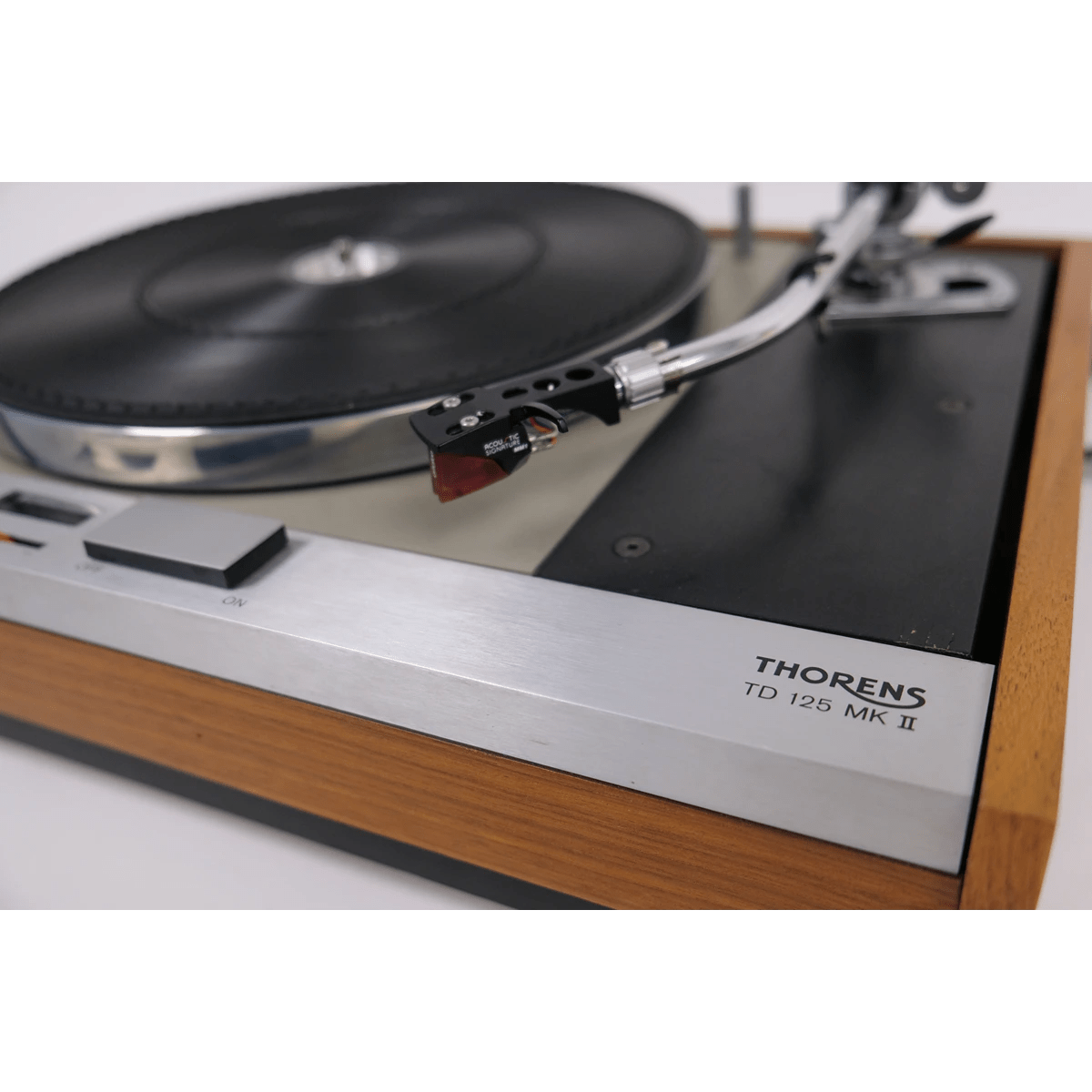 Thorens TD125 3-speed Belt-Drive Suspended Turntable w/ Cart - Thorens-Audio-Exchange