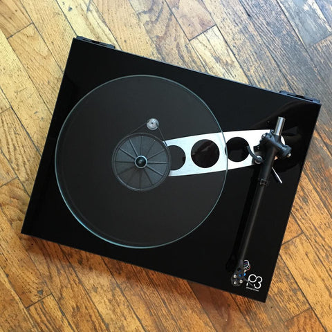 Rega Planar 3 Turntable w/ Elys Cartridge